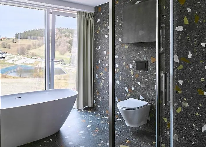 Biala Perla - Czarna Gora *